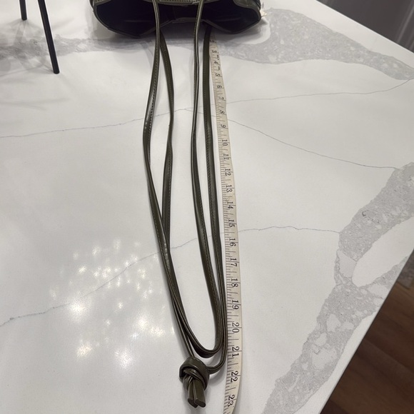 NWT Anthropologie moss green small bucket bag - Picture 8 of 8